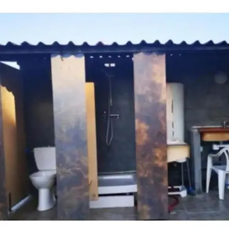 خيمة فخمة Tente Pour 4 Personnes *